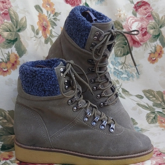Urban Outfitters Women's Gum Sole Hiker Style Suede Boots Grey & Blue size 8.5 - Picture 6 of 17